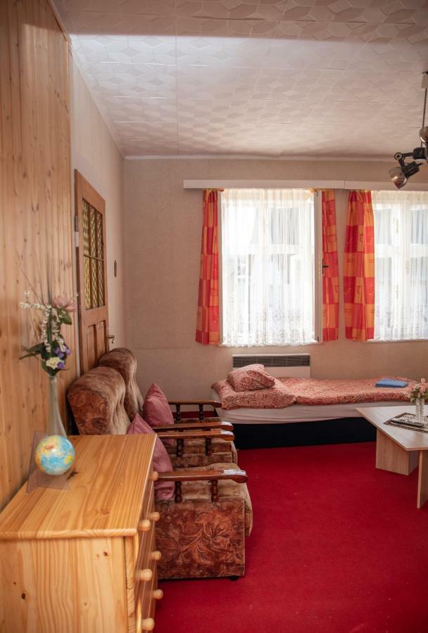 Apartmany U Kocoura Pod Klinovcem Kovarska Luaran gambar